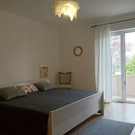 Apartment Summertime In *